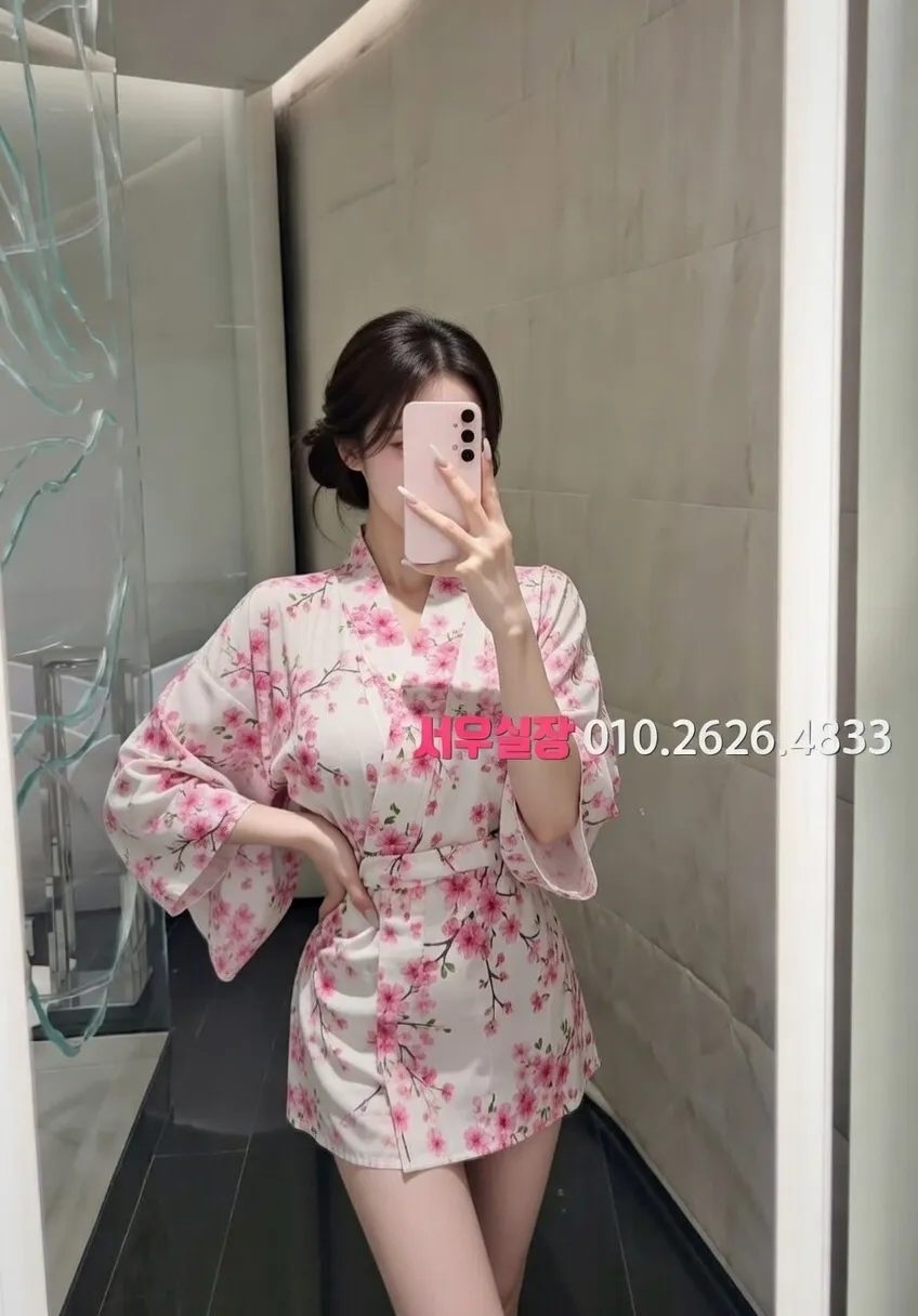 강동 가라오케 프리미엄 라인업 4번 프로필